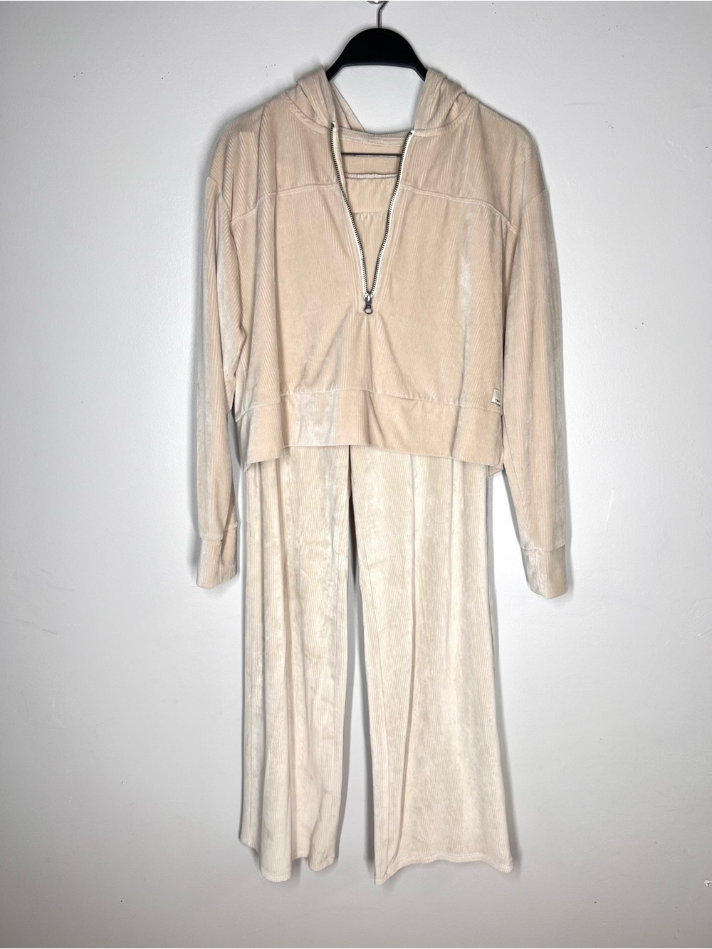 Vuori Haven Set Wide Leg Pants and 1/4 Zip Sweater Rib Knit in Bone Sz S - Picture 2 of 8